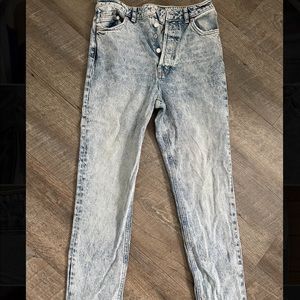 Worn once free people distressed jeans RUNS SMALLER